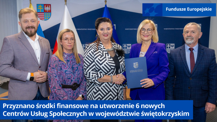 Przedstawiciele gminy Piekoszów, Marszałek Województwa Świętokrzyskiego Renata Janik oraz radny Sejmiku Województwa Świętokrzyskiego Kazimierz Mądzik 